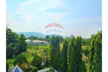 Special Designed Villa with Great Landscapes in Cha-Am For Sale