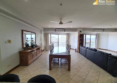 City View 3 Bed 3 Bath Condo in Jomtien CS8301