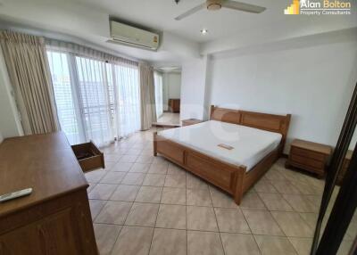 City View 3 Bed 3 Bath Condo in Jomtien CS8301