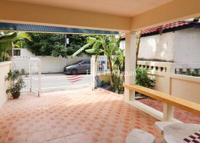 Seaview townhouse close to city center Hua Hin for sale