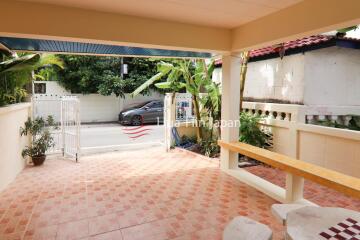 Seaview townhouse close to city center Hua Hin for sale