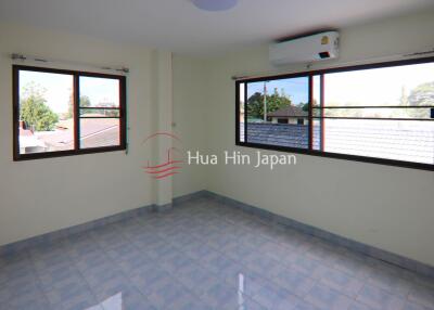 Seaview townhouse close to city center Hua Hin for sale