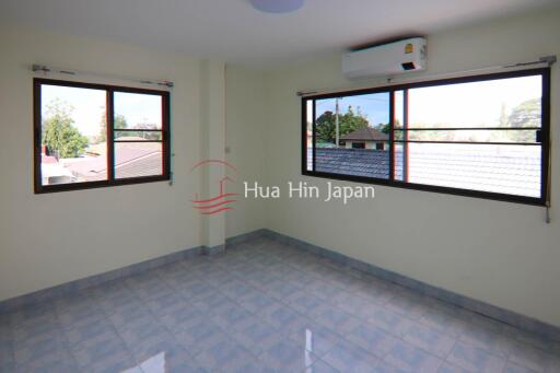 Seaview townhouse close to city center Hua Hin for sale