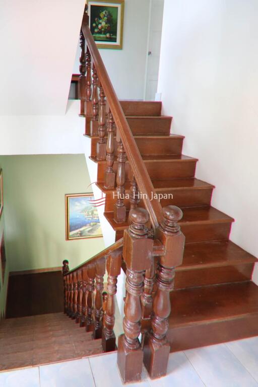 Seaview townhouse close to city center Hua Hin for sale