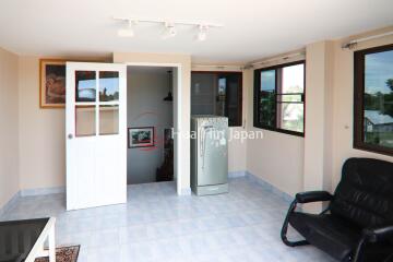 Seaview townhouse close to city center Hua Hin for sale