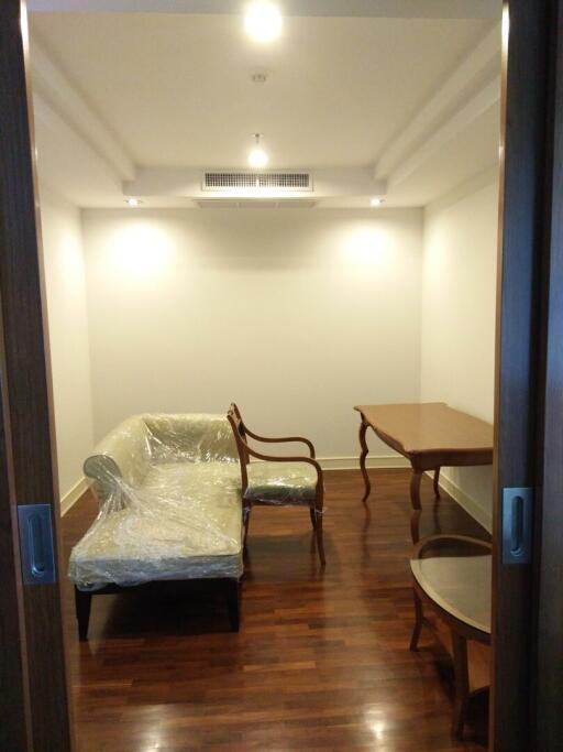 3 bedroom apartment for rent at Shanti Sadan