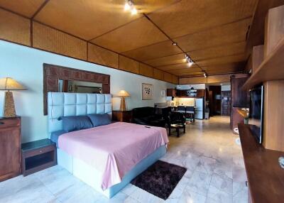 Large Studio For rent at Jomtien Complex