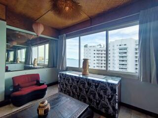 Large Studio For rent at Jomtien Complex