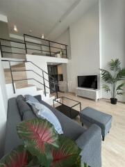 For Sale with Tenant Condominium Ideo Rama 9 - Asoke  32.5 sq.m,  bedroom Hybrid/Loft