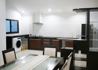 Modern kitchen with dining area