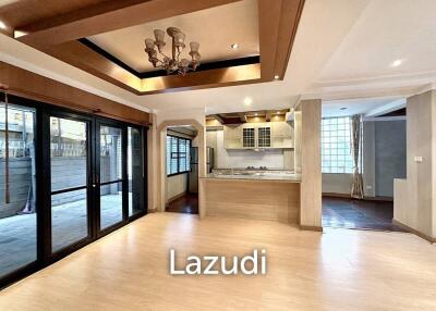 6 Bed 6 Bath 500 SQ.M Townhouse in Thonglor