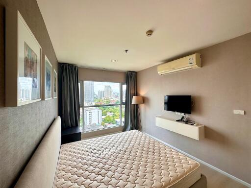 2-bedroom condo for sale close to BTS Pra Khanong