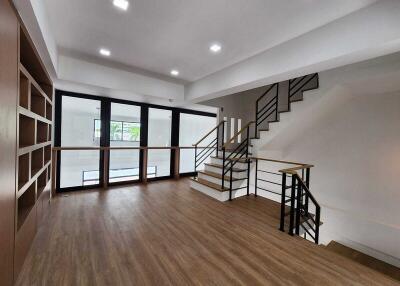 For Rent Bangkok Home Office Sukhaphiban 2 Prawet