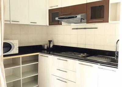 2-BR Apt. near MRT Queen Sirikit National Convention Centre