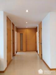 2-BR Apt. near MRT Lumphini