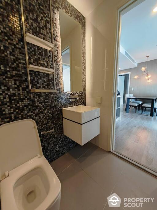 2-BR Condo at The Room Sukhumvit 69 near BTS Phra Khanong