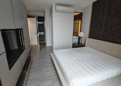 2-BR Condo at The Room Sukhumvit 69 near BTS Phra Khanong