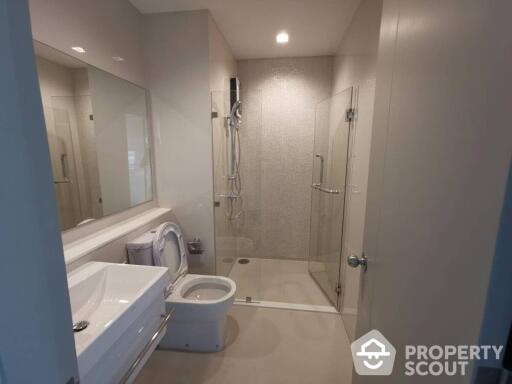 2-BR Condo at Life Sukhumvit 62 near BTS Bang Chak