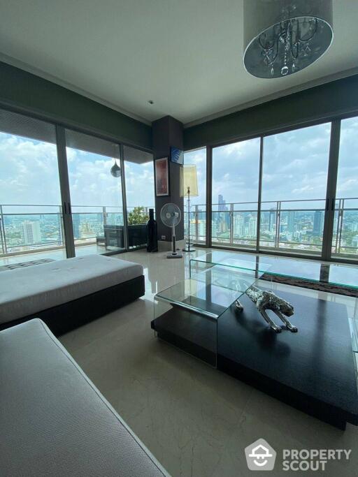 4-BR Condo at The Madison near BTS Phrom Phong