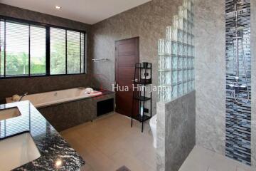 Luxury Khao Tao Pool Villa For Sale Near Beach