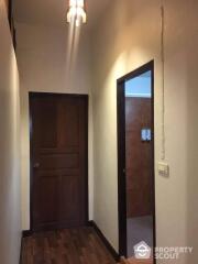 1-BR Apt. near BTS Ekkamai (ID 408827)