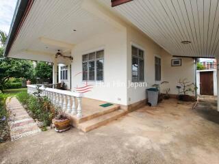 Town Centre Property!  3 Bedroom House within Walking Distance to Bluport Shopping Mall and The Beach for Sale, in Hua Hin