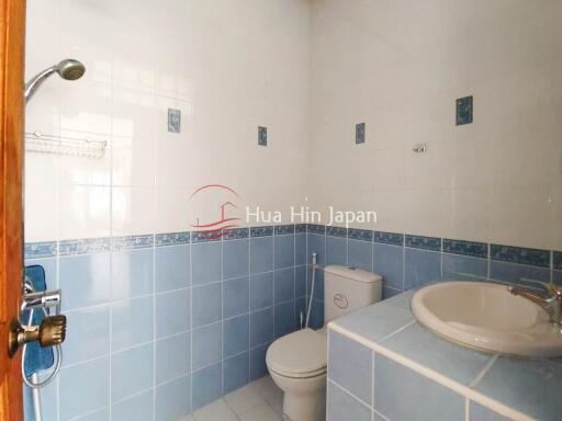 Town Centre Property!  3 Bedroom House within Walking Distance to Bluport Shopping Mall and The Beach for Sale, in Hua Hin