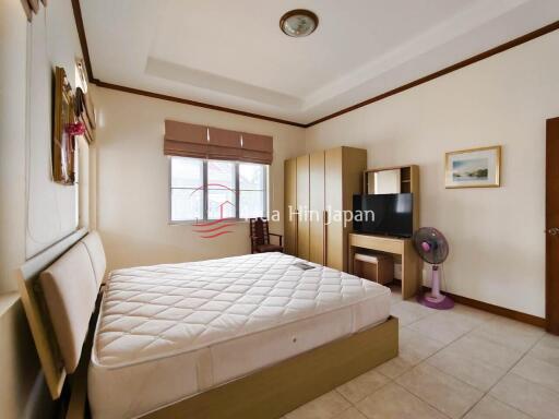 3 Bedroom House within Walking Distance to Bluport Shopping Mall and The Beach for Sale, in Hua Hin