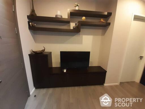 1-BR Condo at The Room Sukhumvit 69 near BTS Phra Khanong