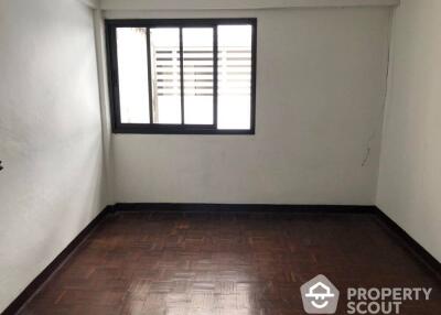 Commercial for Rent in Khlong Tan Nuea