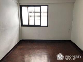 Commercial for Rent in Khlong Tan Nuea