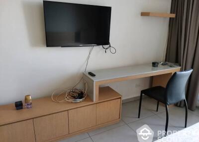 Studio Condo at The Lofts Ekkamai near BTS Ekkamai