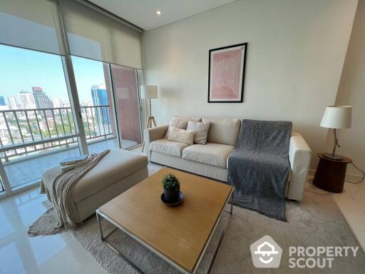 2-BR Condo at Fullerton Sukhumvit near BTS Ekkamai