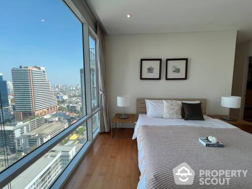 2-BR Condo at Fullerton Sukhumvit near BTS Ekkamai