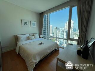 2-BR Condo at Fullerton Sukhumvit near BTS Ekkamai