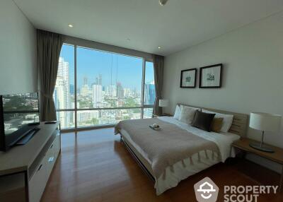 2-BR Condo at Fullerton Sukhumvit near BTS Ekkamai