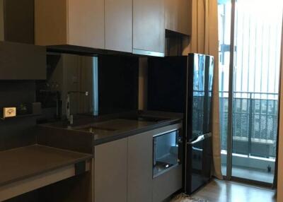 1-BR Condo at The Room Sukhumvit 69 near BTS Phra Khanong