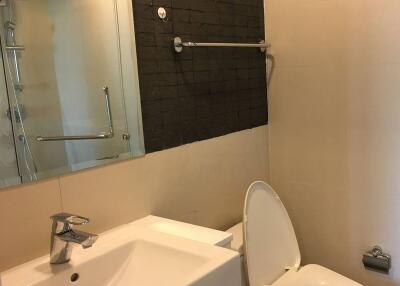 1-BR Condo near BTS Asok (ID 418787)