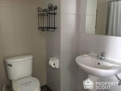 Studio Condo at Condo One X Sukhumvit 26 near BTS Phrom Phong