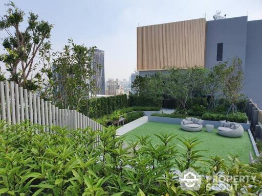 2-BR Condo at Life @ Sukhumvit 65 near BTS Phra Khanong