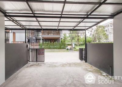 4-BR Townhouse near BTS Nana