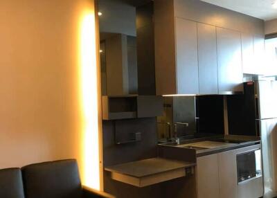 1-BR Condo at The Room Sukhumvit 69 near BTS Phra Khanong (ID 436362)