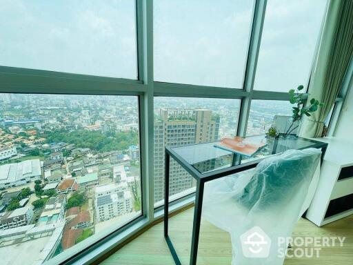 1-BR Condo at Sky Walk Residences near BTS Phra Khanong