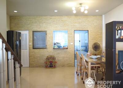 3-BR Townhouse in Chong Nonsi