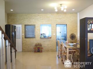 3-BR Townhouse in Chong Nonsi