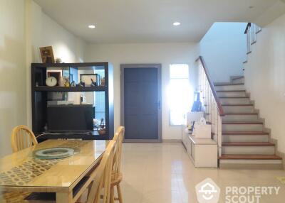 3-BR Townhouse in Chong Nonsi