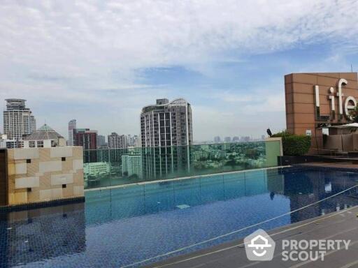 1-BR Condo at Life @ Sukhumvit 65 near BTS Phra Khanong