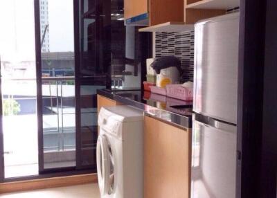 1-BR Condo at Bangkok Feliz Sukhumvit 69 near BTS Phra Khanong