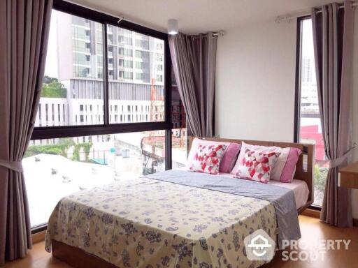 1-BR Condo at Bangkok Feliz Sukhumvit 69 near BTS Phra Khanong