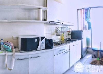 1-BR Condo at Life @ Sukhumvit 65 near BTS Phra Khanong